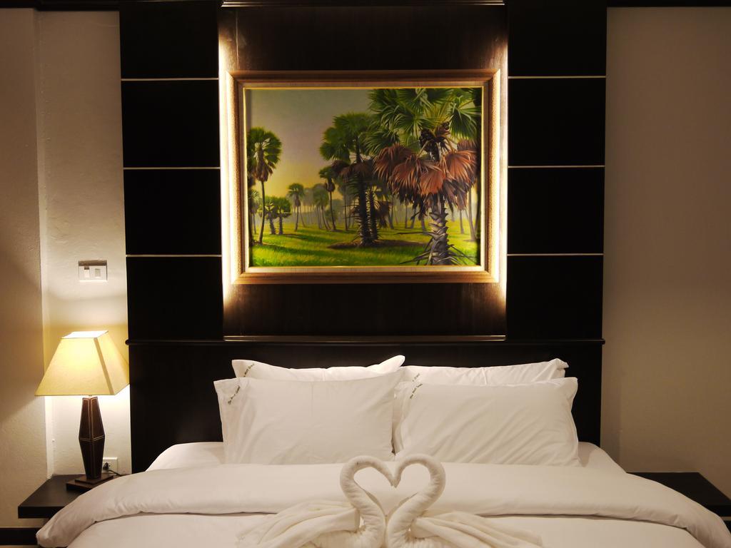 The Next Grand Hotel Khon Kaen Buitenkant foto