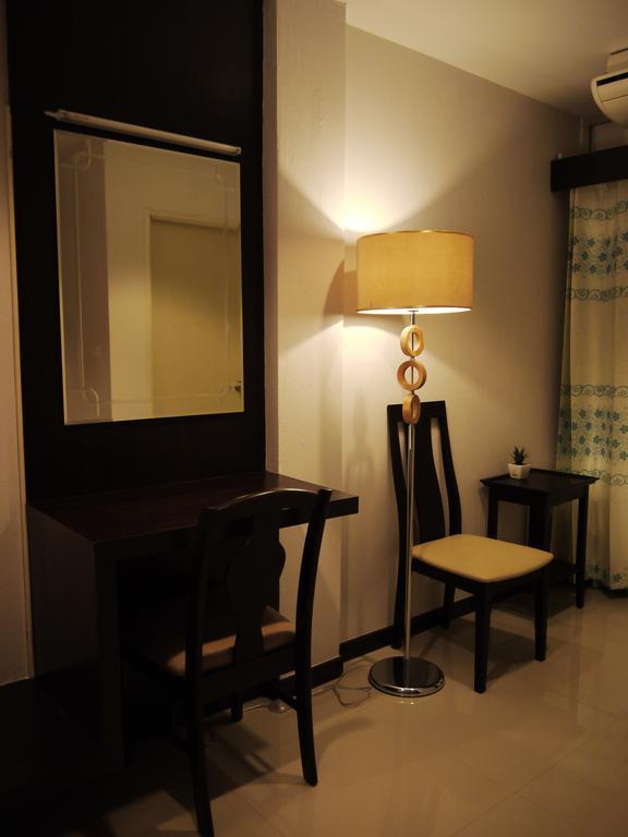 The Next Grand Hotel Khon Kaen Buitenkant foto