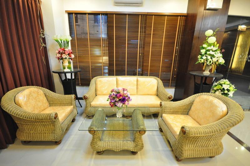The Next Grand Hotel Khon Kaen Buitenkant foto